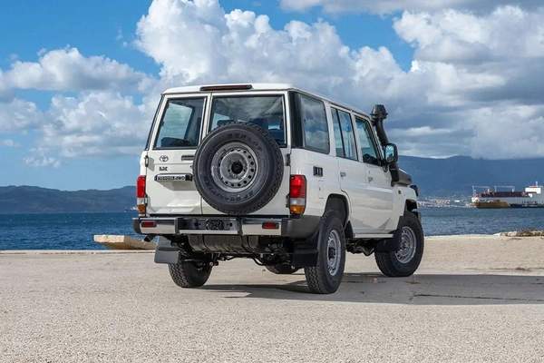 Toyota Land Cruiser 70 LC76 2.8L AT V4 DIESEL 2025
