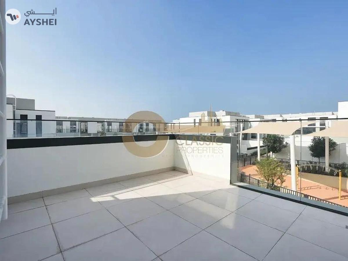 Luxurious Townhouse |Corner Unit| Vastu Compliant-8-8