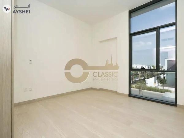 Luxurious Townhouse |Corner Unit| Vastu Compliant