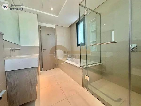 Luxurious Townhouse |Corner Unit| Vastu Compliant