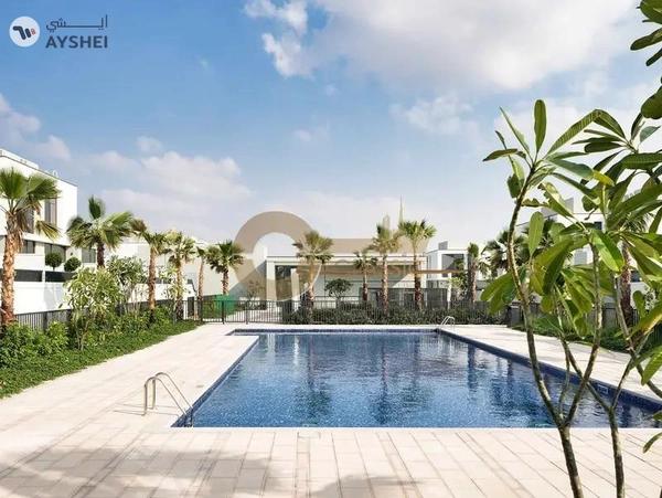 Luxurious Townhouse |Corner Unit| Vastu Compliant