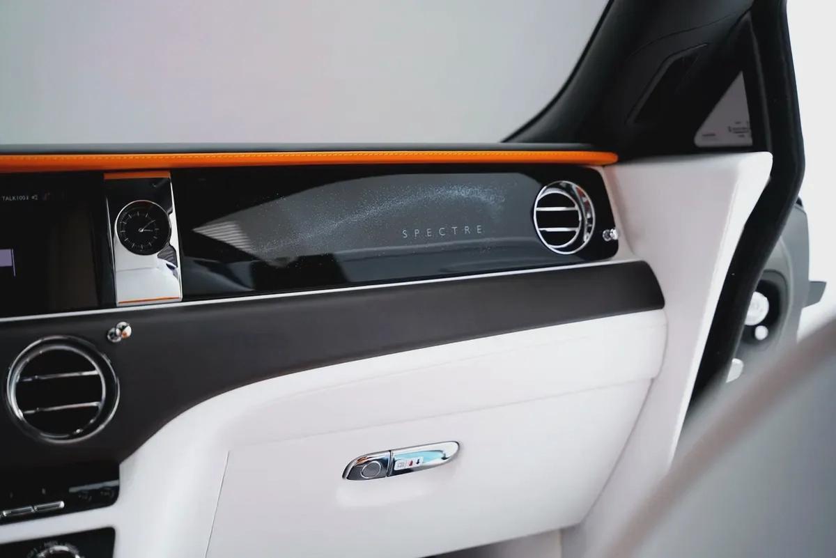2024 ROLLS-ROYCE SPECTRE MANSORY KIT WITH WARRANTY AND SERVICE CONTRACT| U226383-8-8