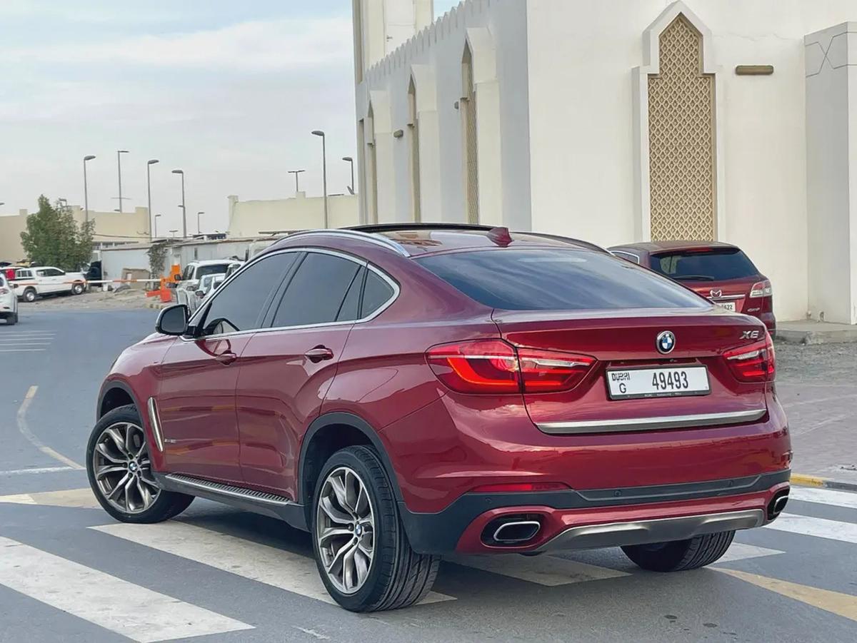 BMW X6 V8 GCC full option accident free excellent condition-4-4