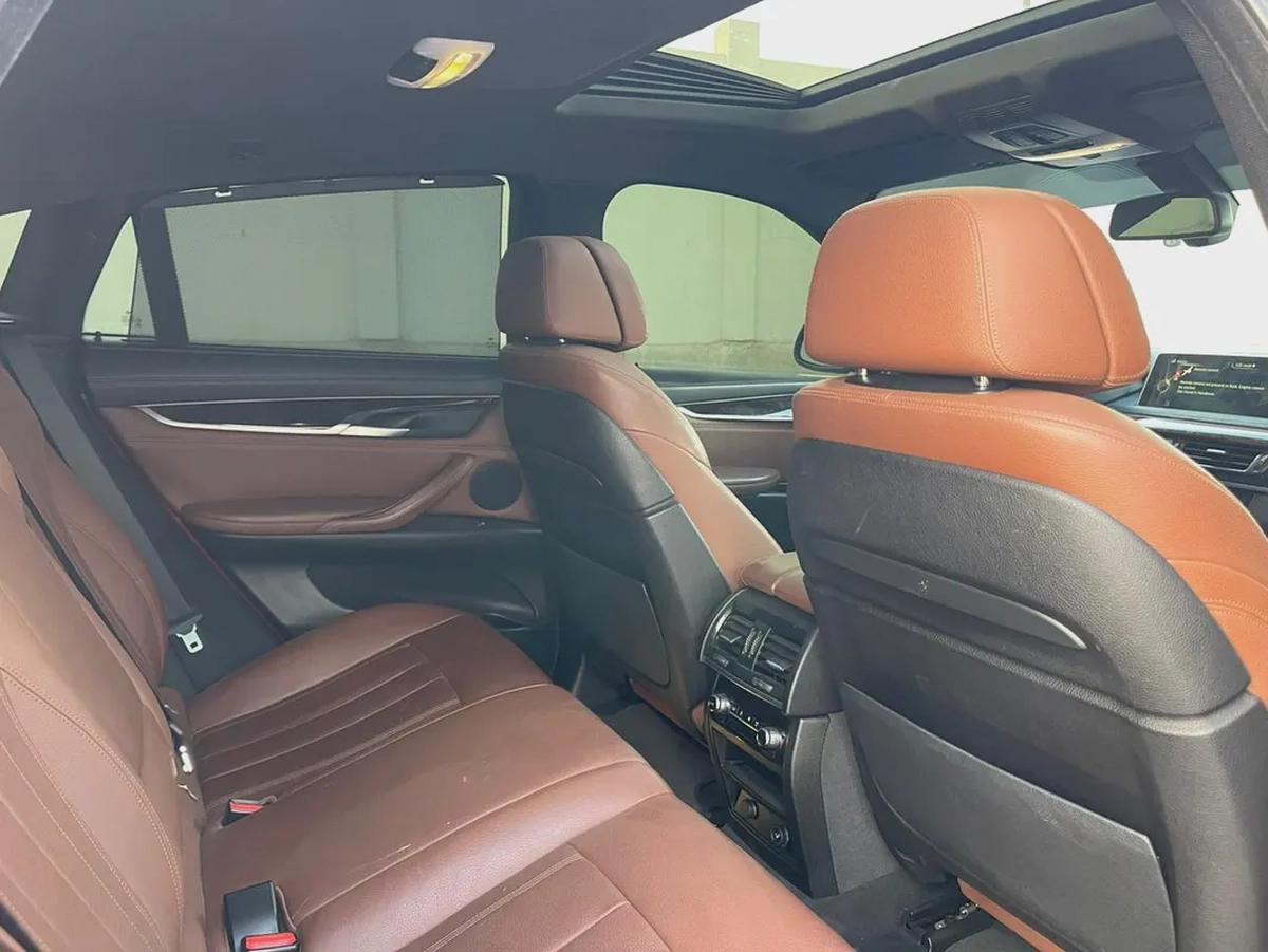 BMW X6 V8 GCC full option accident free excellent condition-7-7