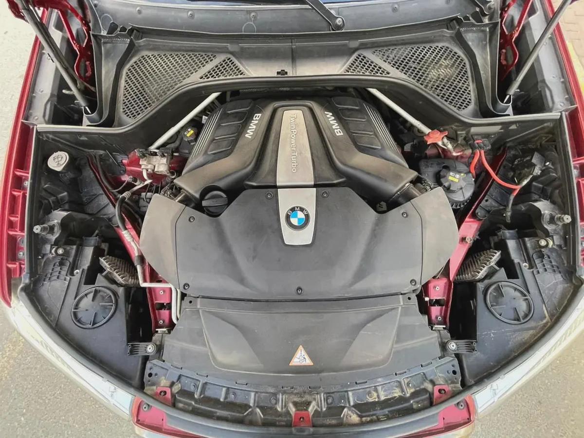 BMW X6 V8 GCC full option accident free excellent condition-12-12