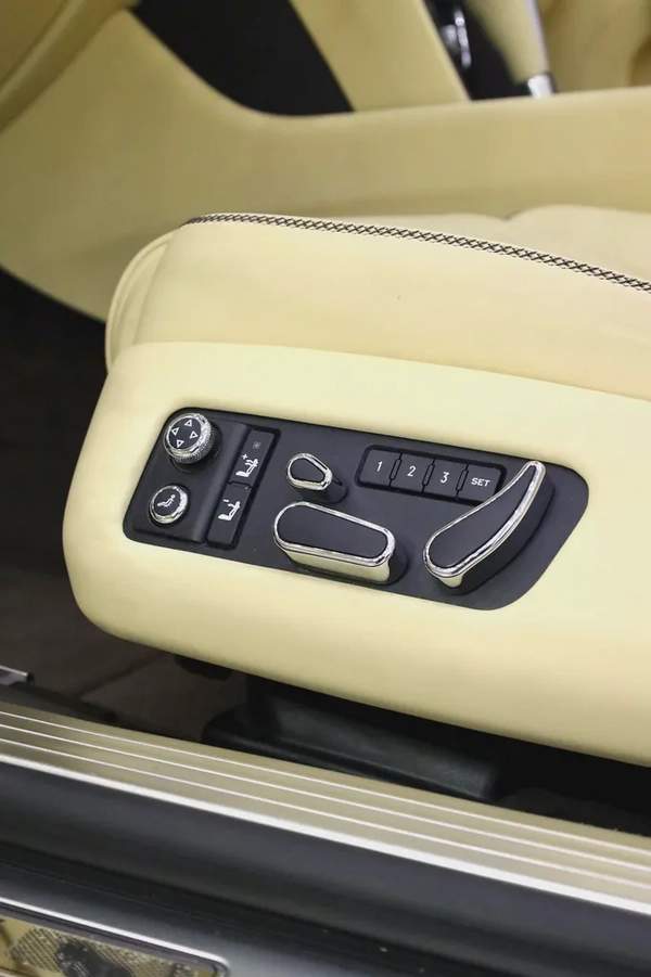 BENTLEY CONTINENTAL GTC SPEED W12 - SPECIAL GAZELLE BEIGE + NAIM AUDIO