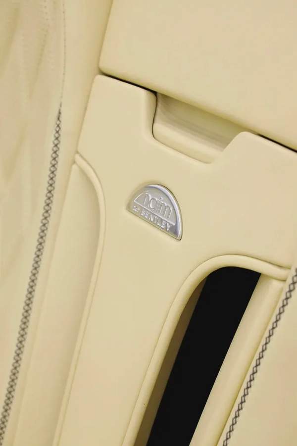 BENTLEY CONTINENTAL GTC SPEED W12 - SPECIAL GAZELLE BEIGE + NAIM AUDIO