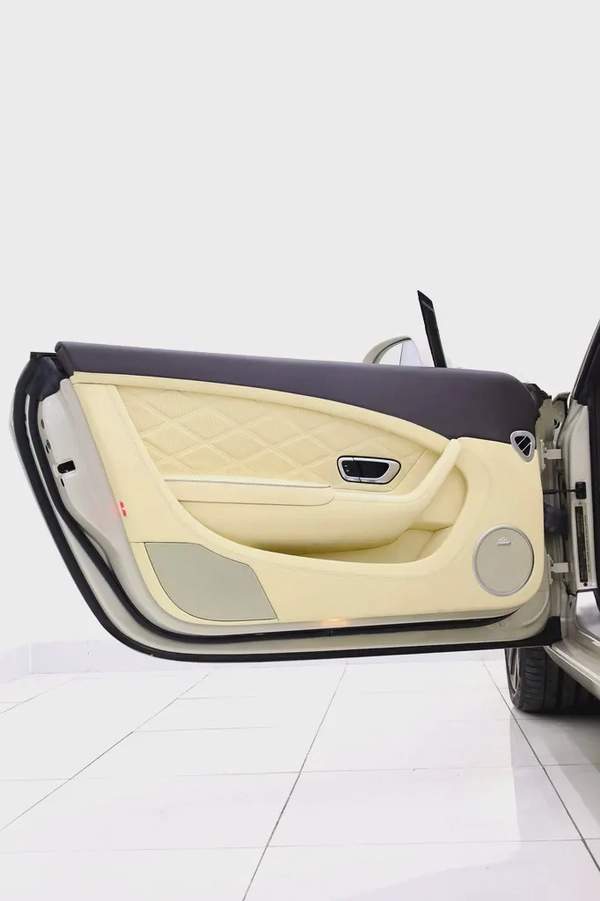 BENTLEY CONTINENTAL GTC SPEED W12 - SPECIAL GAZELLE BEIGE + NAIM AUDIO