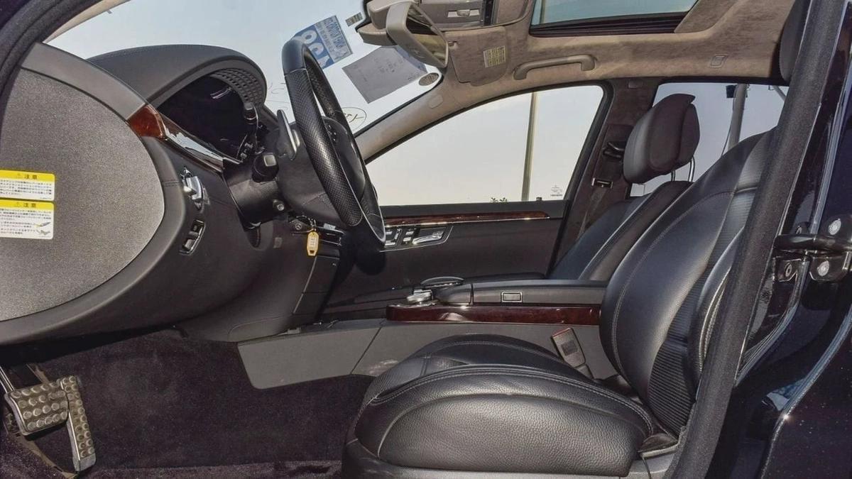 Mercedes Benz S63 AMG-4-4