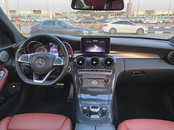 (2017) MERCEDES// C300 //AMERICAN//LOW MILLAGE//EXCELLENT CONDITION//