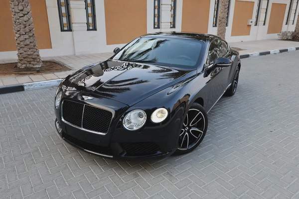 BENTLEY CONTINENTAL GT-113000km-2013-GCC SPECS-FULL SERVICE HISTORY-EXCELLENT CONDITION