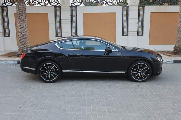 BENTLEY CONTINENTAL GT-113000km-2013-GCC SPECS-FULL SERVICE HISTORY-EXCELLENT CONDITION