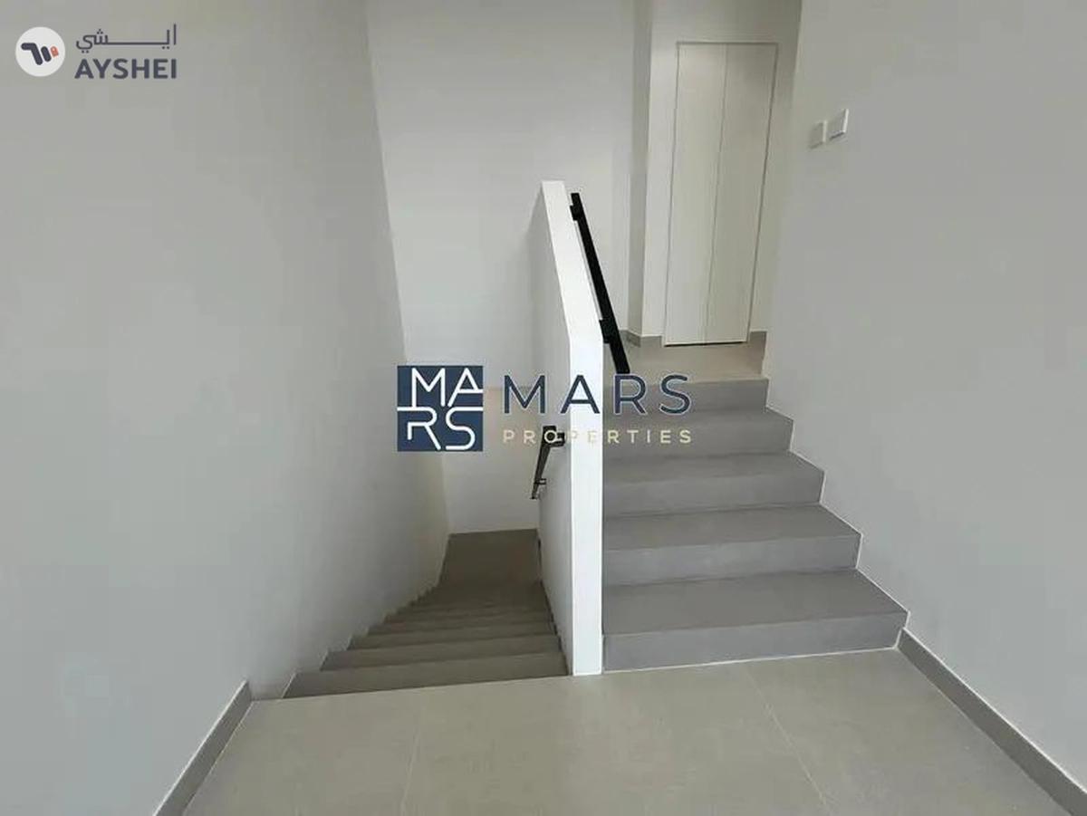 Elegant Lavish 3BR Villa in Massar 145k-9-9