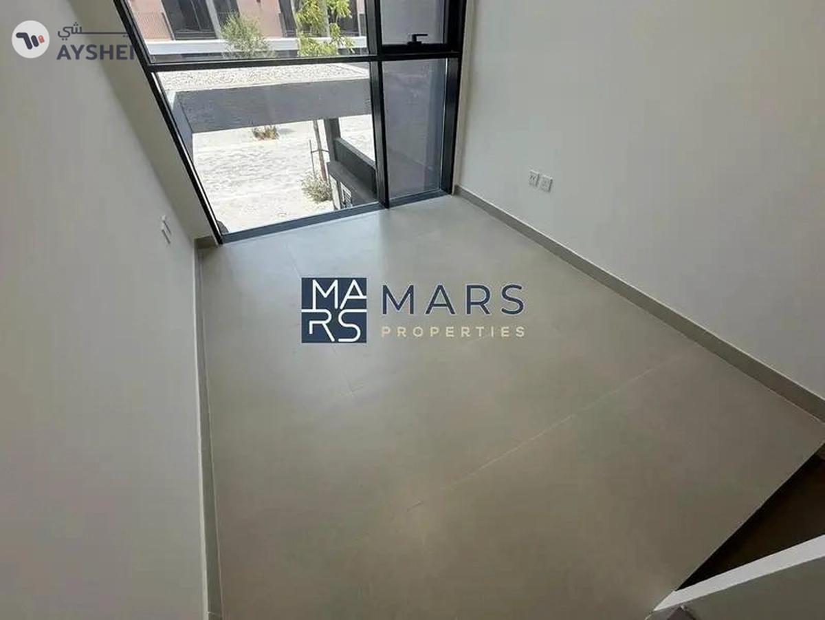 Elegant Lavish 3BR Villa in Massar 145k-11-11