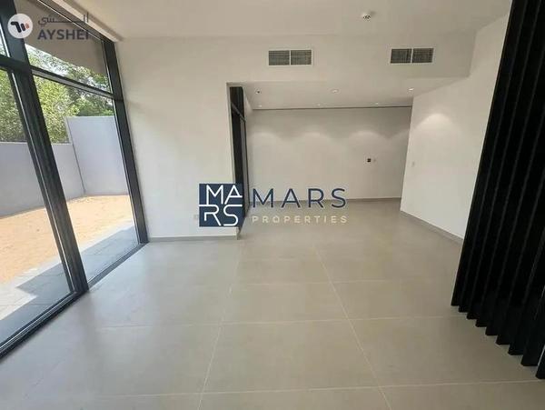 Elegant Lavish 3BR Villa in Massar 145k