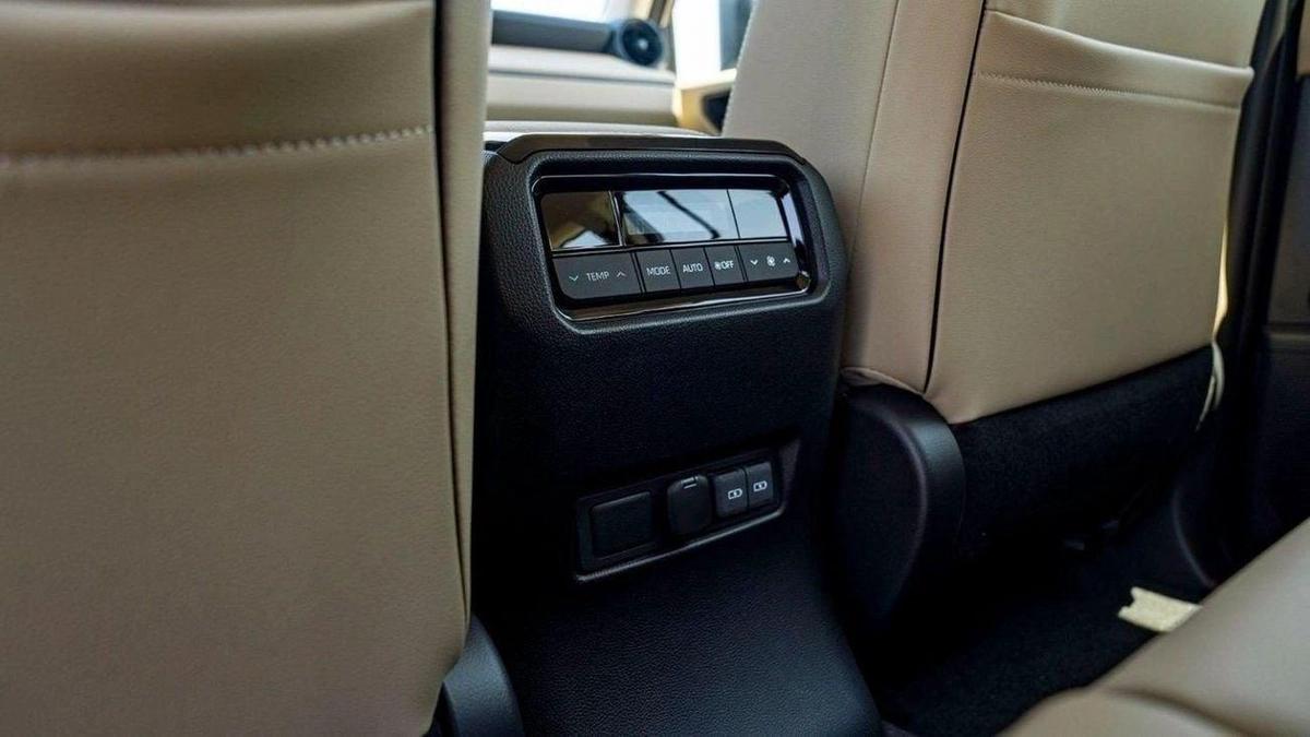 Toyota Prado TOYOTA PRADO 250 TXL 2.8D AT MY2025 – WHITE-15-15