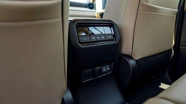 Toyota Prado TOYOTA PRADO 250 TXL 2.8D AT MY2025 – WHITE