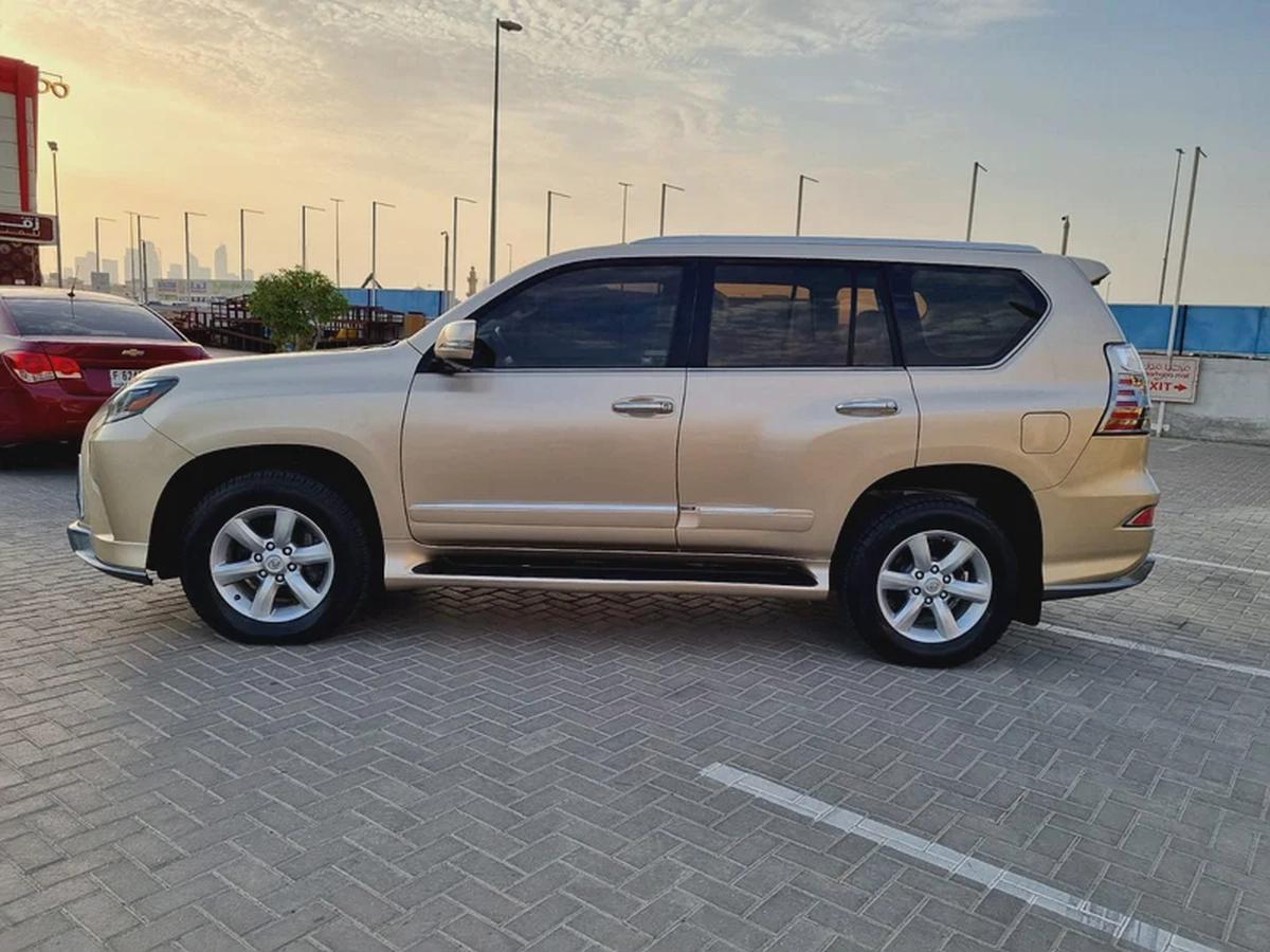 LEXUS GX460 2010 FACELIFTED 2022 G.C.C FULL OPTION IN EXCELLENT CONDITION-6-6