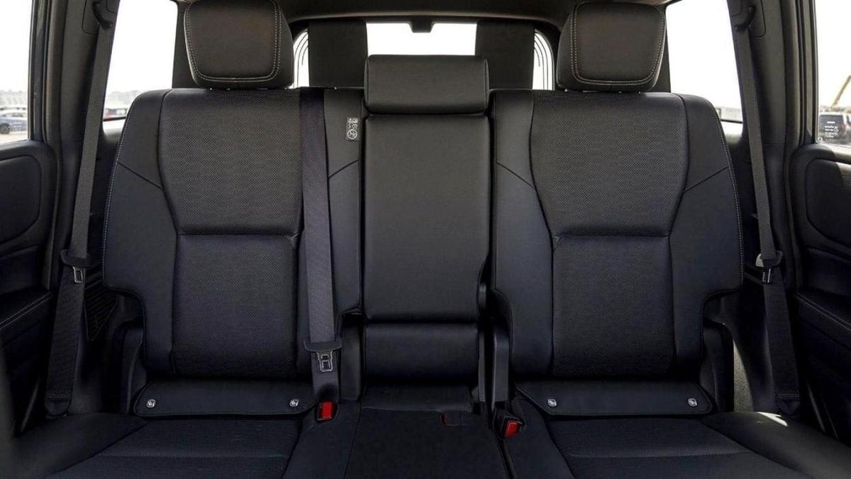 Toyota Prado Toyota Prado 2.4L Turbo Petrol Luxury A/T-7-7