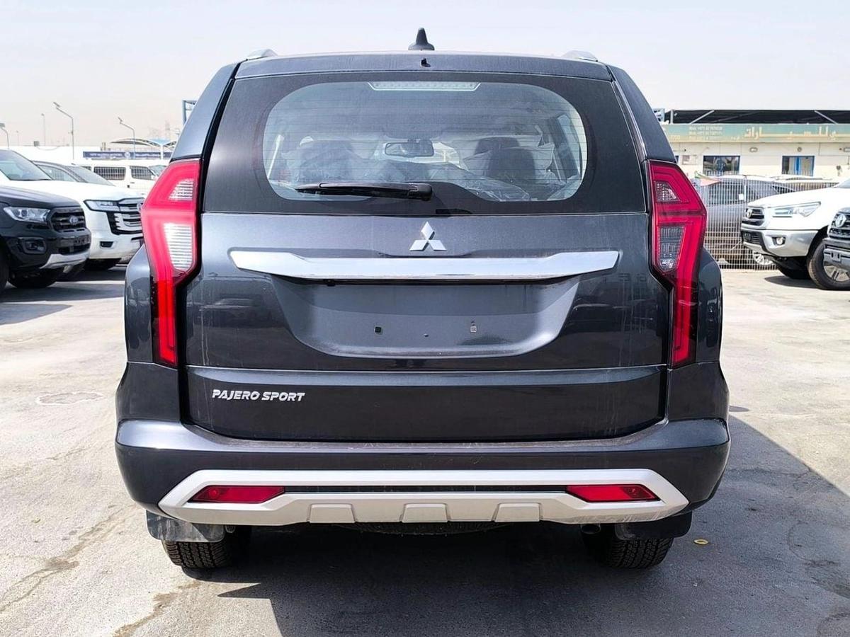 Mitsubishi Pajero Sport MID OPTION DIESEL-3-3