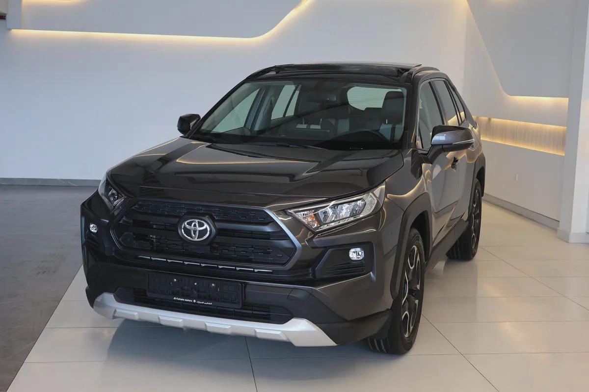 RAV4 ADVENTURE 4WD - GCC SPECS - ACCIDENT FREE - FULL SERVICE HISTORY - UNDER WARRANTY --2-2