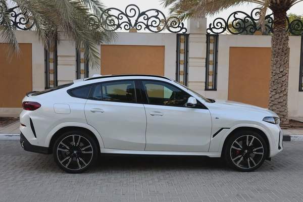 BMW X6-XDrive40i-2024-47000KM-GCC SPECS-UNDER WARRANTY SERVICE- EXCELLENT CONDITION
