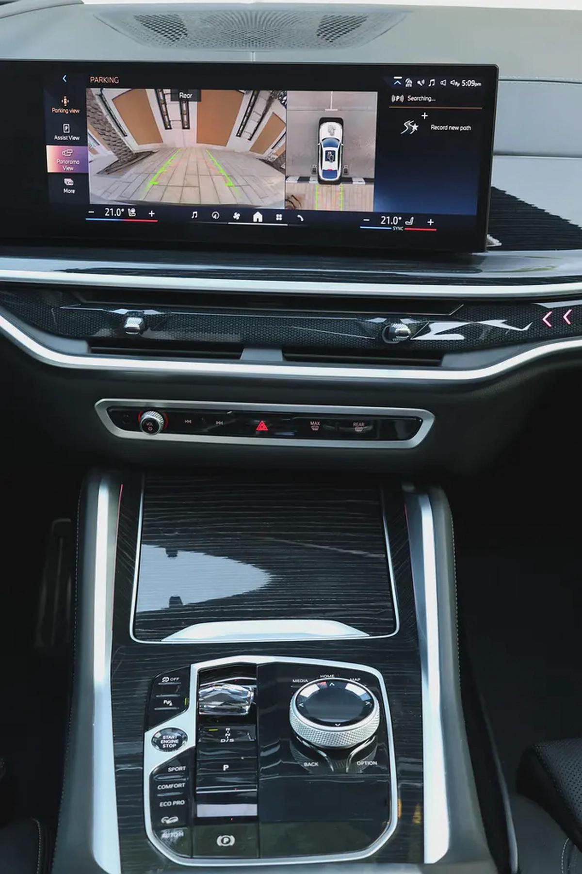 BMW X6-XDrive40i-2024-47000KM-GCC SPECS-UNDER WARRANTY SERVICE- EXCELLENT CONDITION-13-13