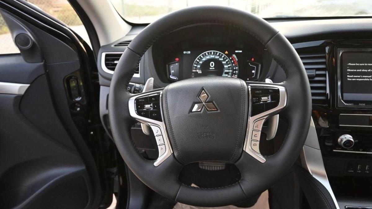 Mitsubishi Pajero Sport Pajero sport 2.4 deisel automatic-15-15