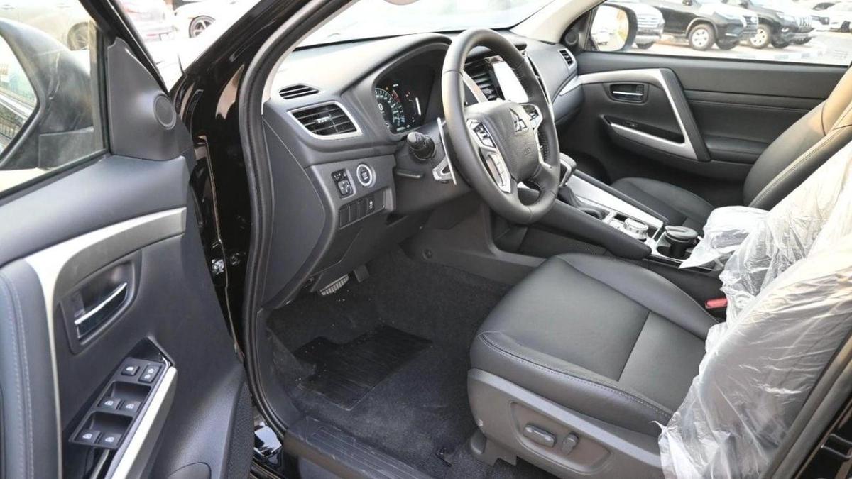 Mitsubishi Pajero Sport Pajero sport 2.4 deisel automatic-17-17