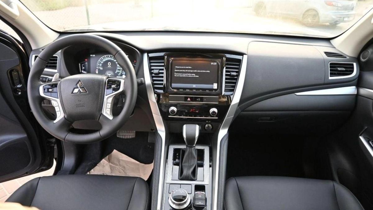 Mitsubishi Pajero Sport Pajero sport 2.4 deisel automatic-19-19