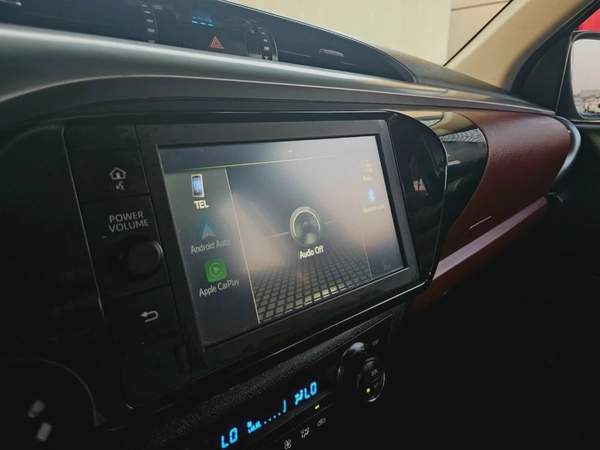 Toyota Hilux HILUX SR5/ AUTO GEAR/ AUTO WINDOW/ WIDE BODY/ CHROME BUMPER