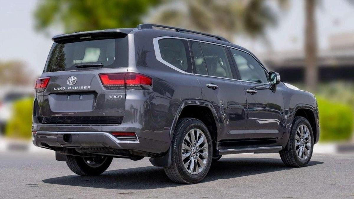 Toyota Land Cruiser LC300 VXR 3.3D AT MY2025– GREY-7-7