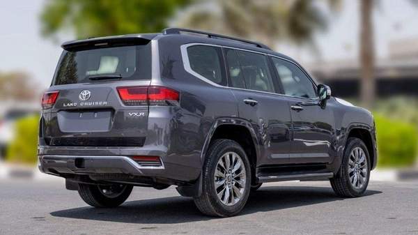 Toyota Land Cruiser LC300 VXR 3.3D AT MY2025– GREY