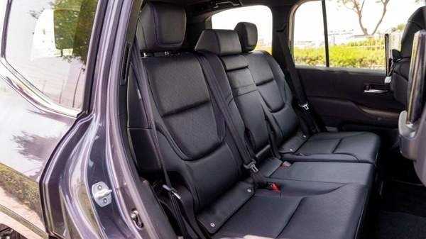 Toyota Land Cruiser LC300 VXR 3.3D AT MY2025– GREY