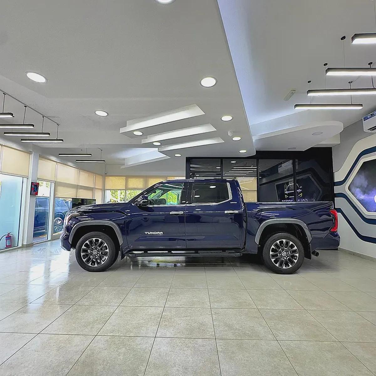 2023 Toyota Tundra Limited-1-1