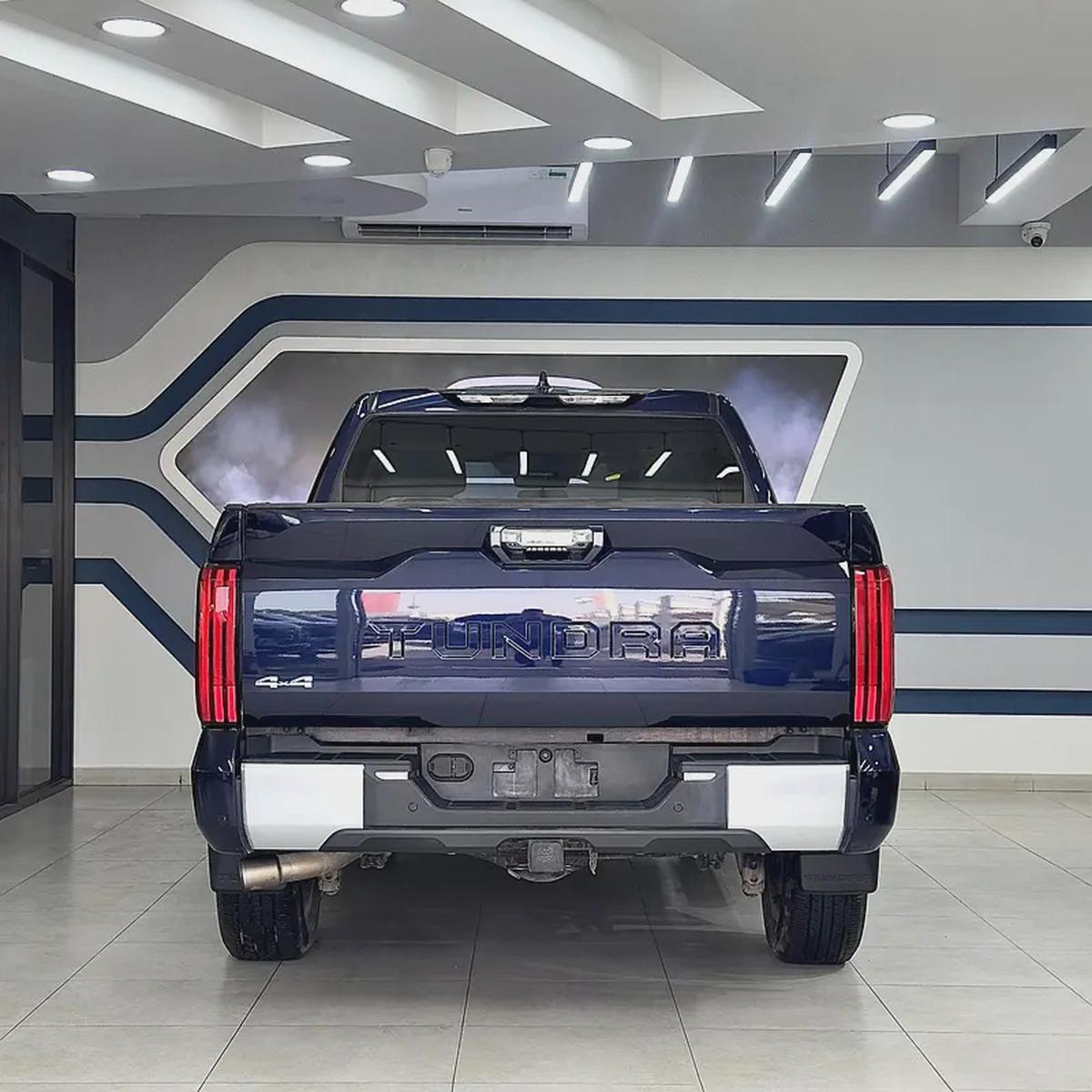 2023 Toyota Tundra Limited-3-3