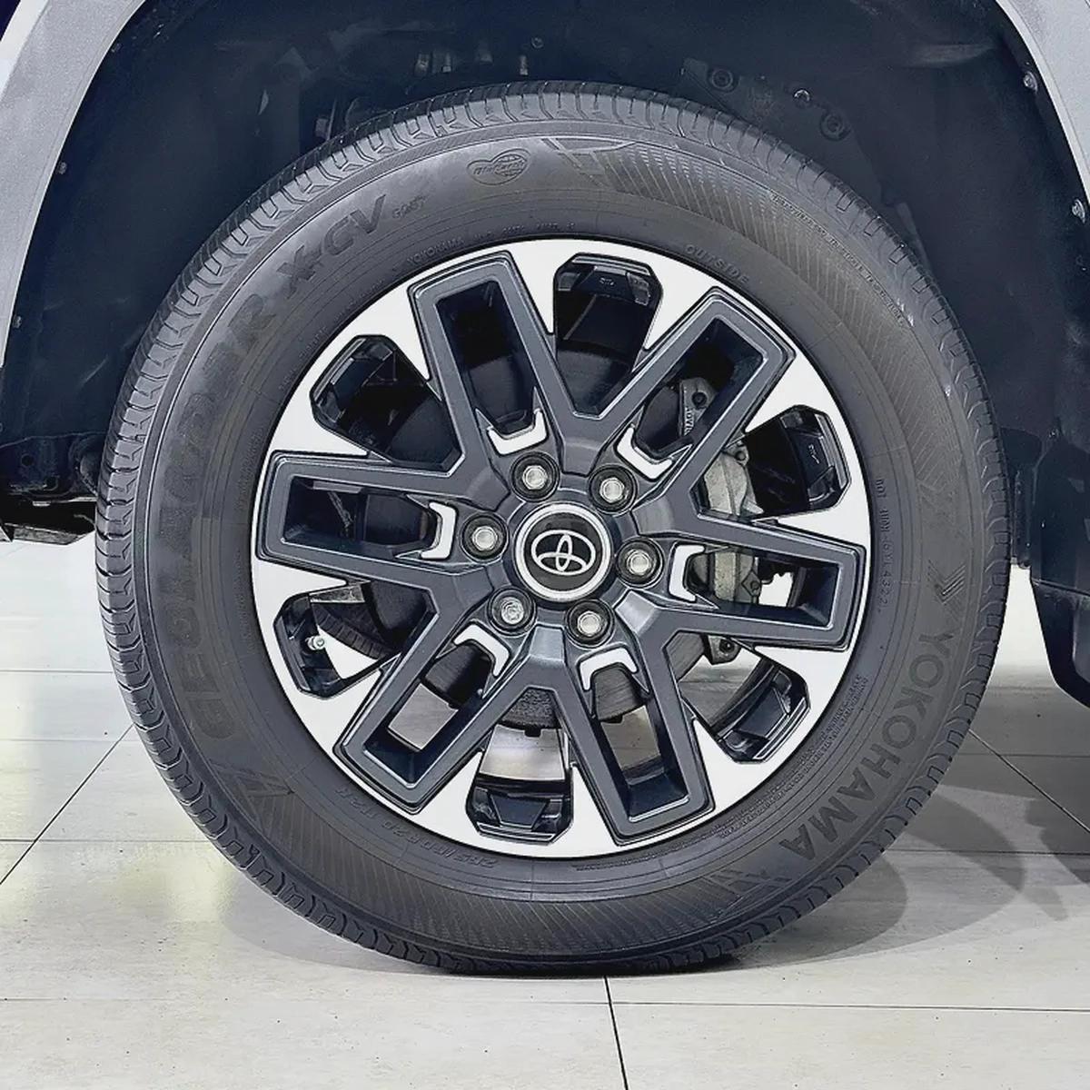 2023 Toyota Tundra Limited-13-13