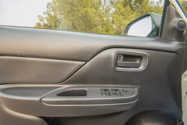 L200 | Double Cabin 4x2 | Manual | GCC Specs | Ref#M05921