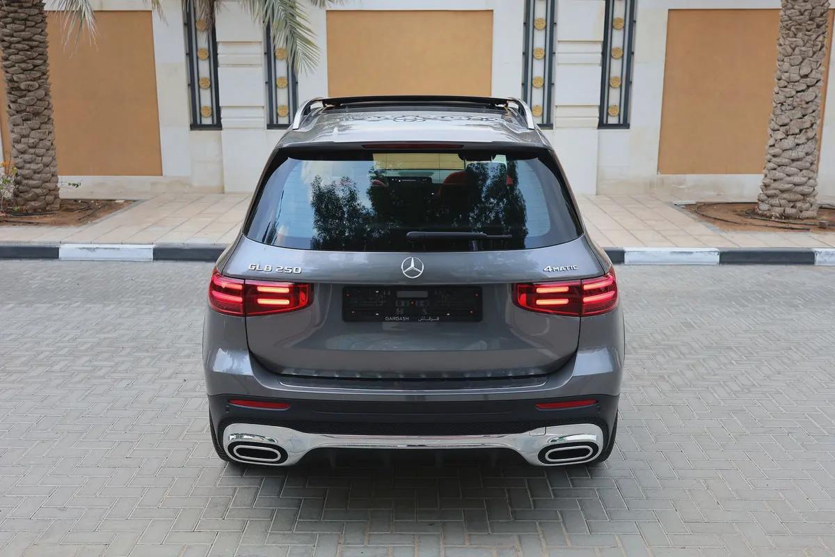 MERCEDES-BENZ GLB 250-2025-11000-GCC SPECS-UNDER WARRANTY SERVICE-3-3