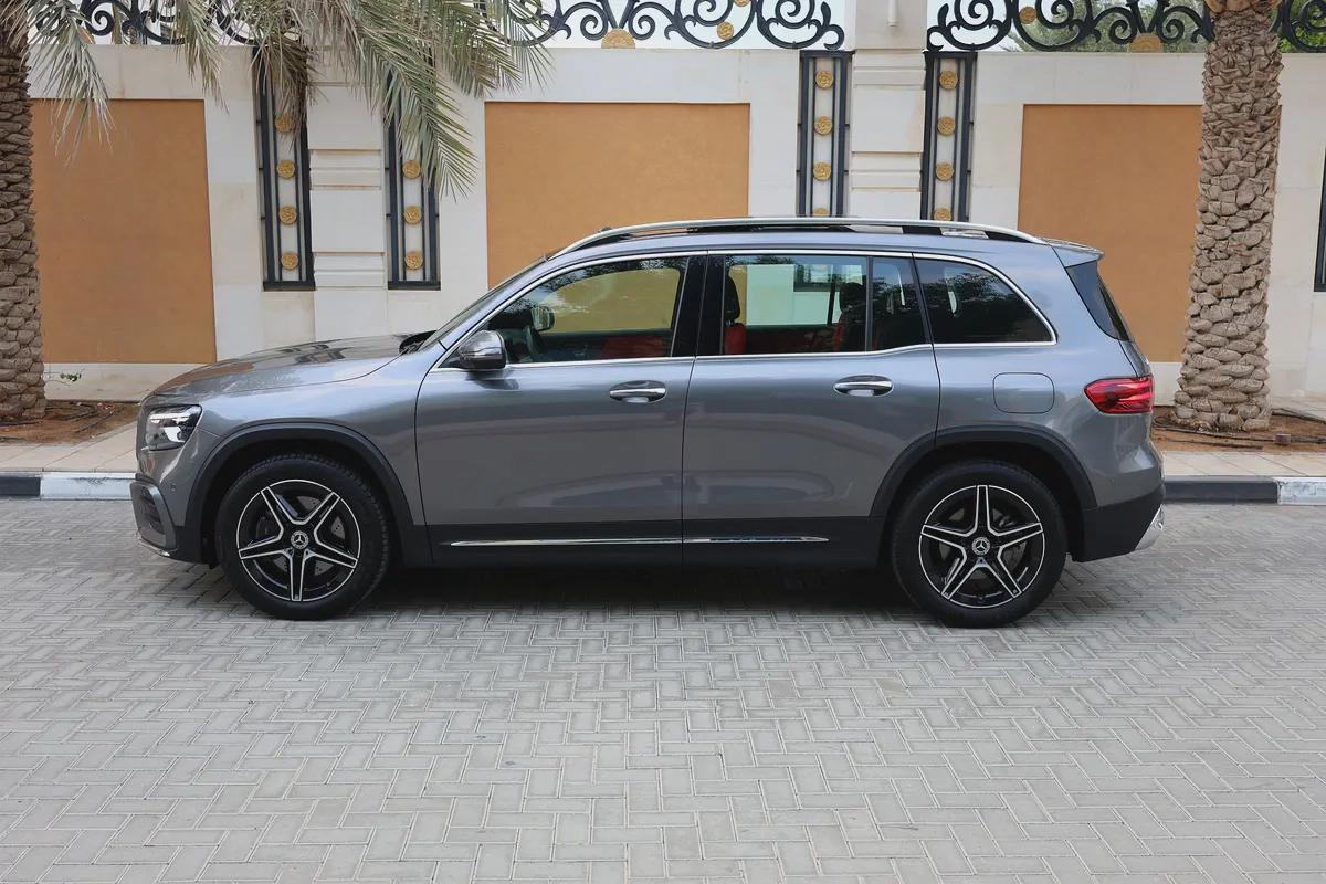 MERCEDES-BENZ GLB 250-2025-11000-GCC SPECS-UNDER WARRANTY SERVICE-5-5