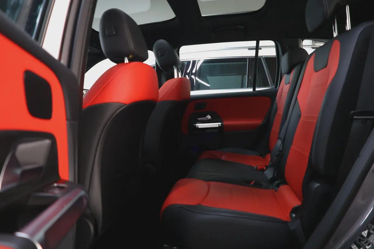 MERCEDES-BENZ GLB 250-2025-11000-GCC SPECS-UNDER WARRANTY SERVICE-16-16