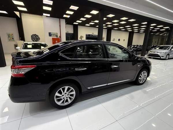 Nissan Sentra 1.8 SV GCC