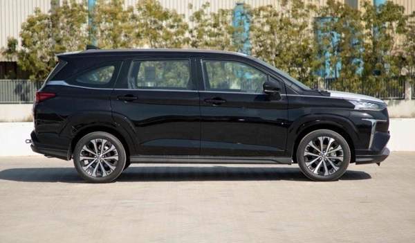 Toyota Veloz 1.5L FULL OPTION