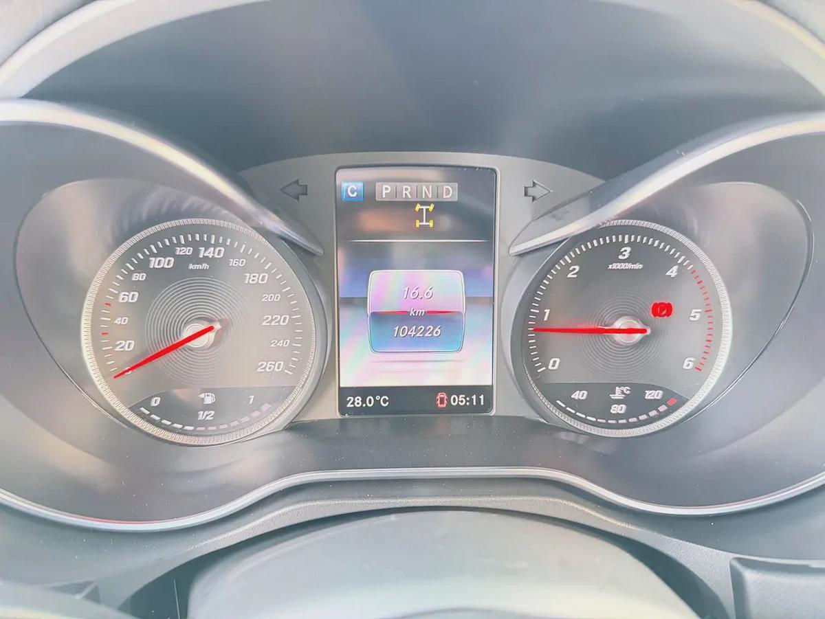مرسيدس X350 d بيك اب اسود / اسود مواصفات اروبية Mercedes-Benz X Class X 350 d 2020 - European Specs-11-11