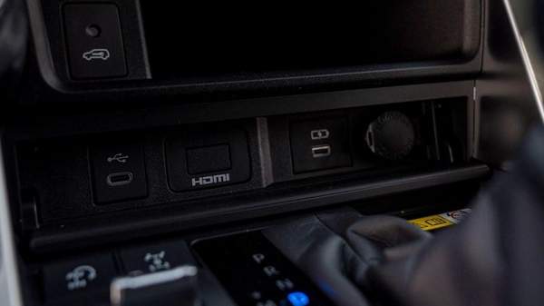 Toyota Land Cruiser PETROL 2026