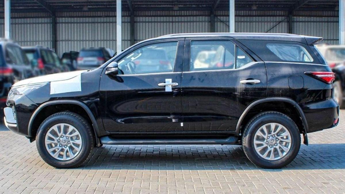 Toyota Fortuner FORTUNER 2.8L FOLL OIPTION-7-7