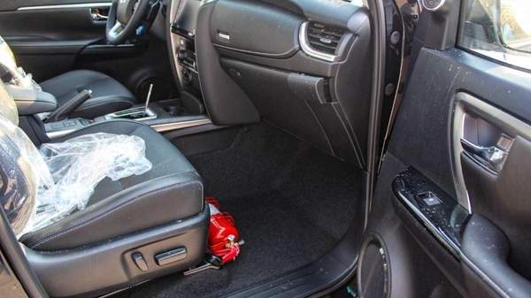 Toyota Fortuner FORTUNER 2.8L FOLL OIPTION