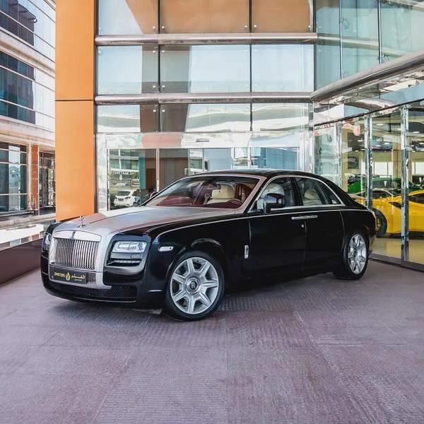 ROLLS ROYCE GHOST 2010 GCC DONE ONLY 30,000KM