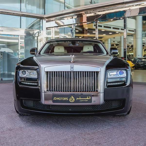 ROLLS ROYCE GHOST 2010 GCC DONE ONLY 30,000KM