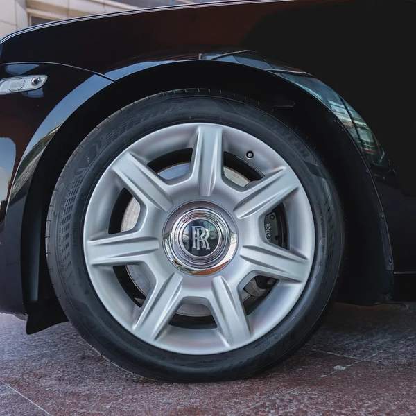 ROLLS ROYCE GHOST 2010 GCC DONE ONLY 30,000KM